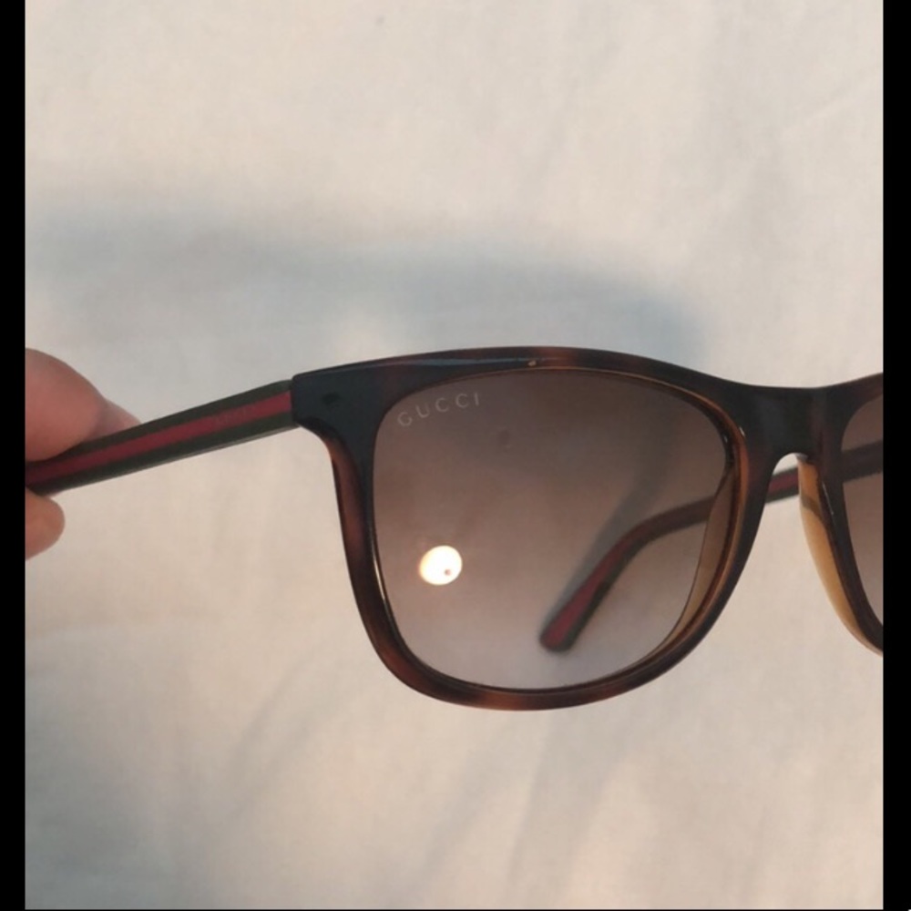 Gucci Acetate Sunglasses with case